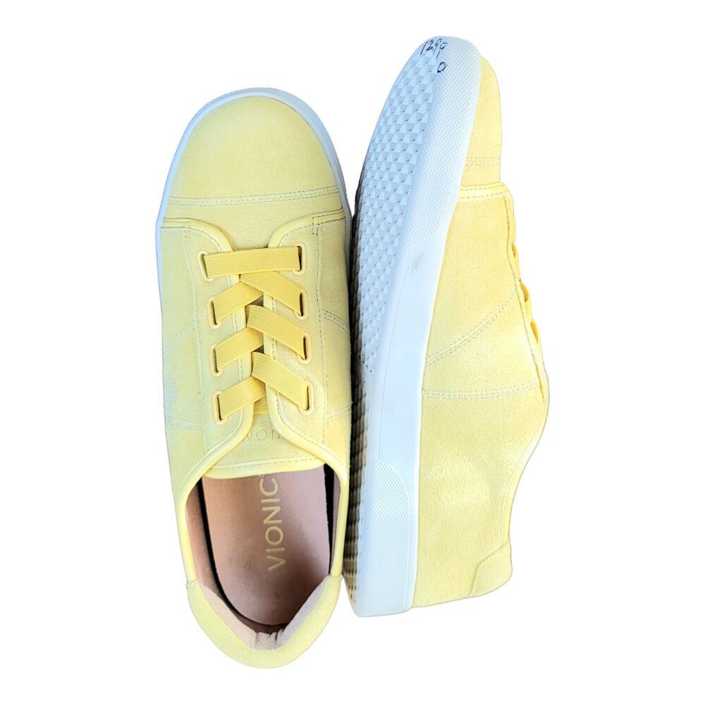 Vionic Yellow Flats - Picture 4 of 9